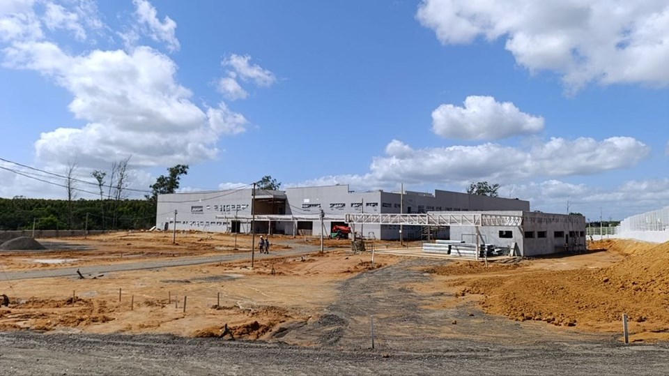 Obras de projetos prioritários da Saúde avançam para entregas à população capixaba Obras de projetos prioritários da Saúde avançam para entregas à população capixaba