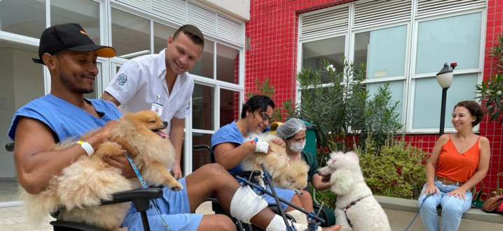 Hospital Estadual Dr. Jayme Santos Neves inicia projeto ‘Cão Terapia’