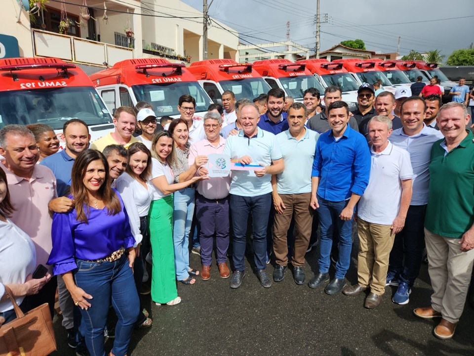 GOVERNO AMBULÂNCIAS