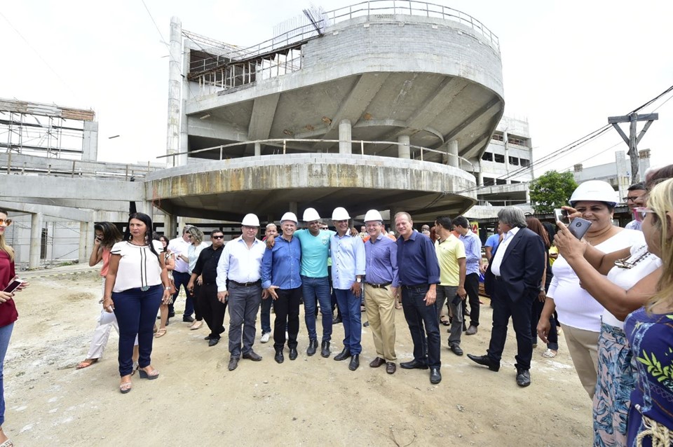Governador visita obras do Hospital Materno-Infantil da Serra1_200218