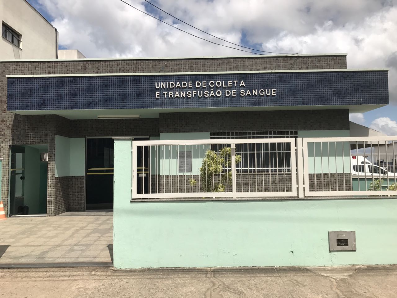 Hemoes Linhares_Fachada em 140917 (5)