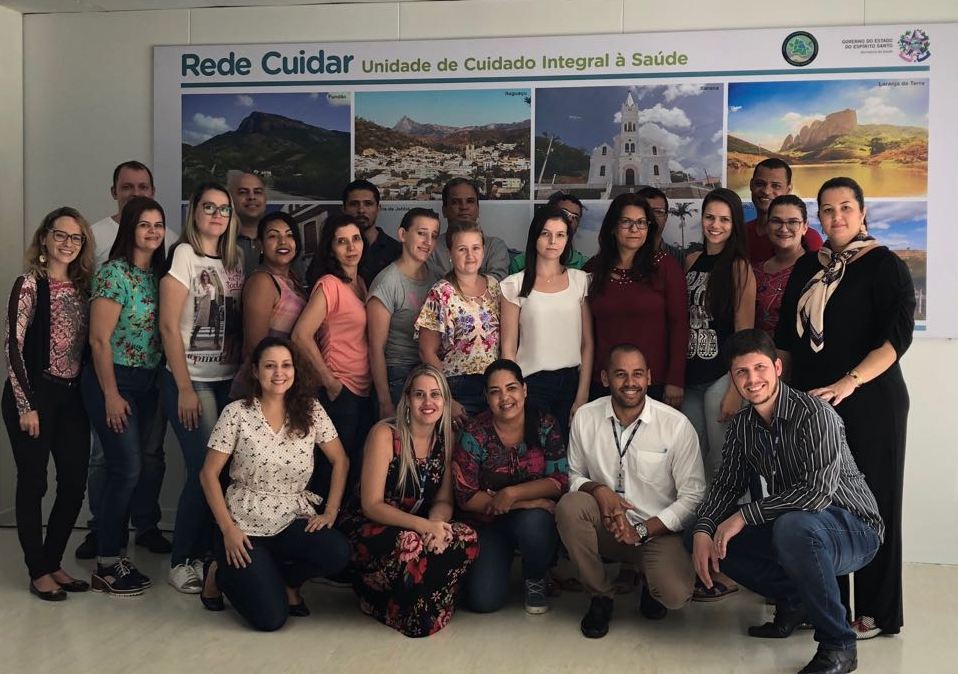 Equipe da Rede Cuidar em Santa Teresa recebe treinamento