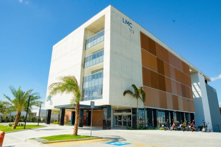 linharesmedicalcenterconstrutorabaggio-768x512